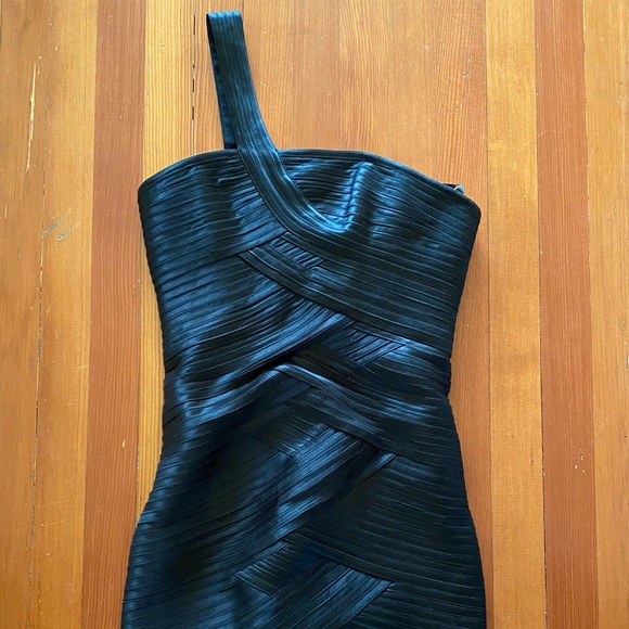 BCBG Black One Shoulder Black Satin Dress Size 6 - Picture 2 of 9